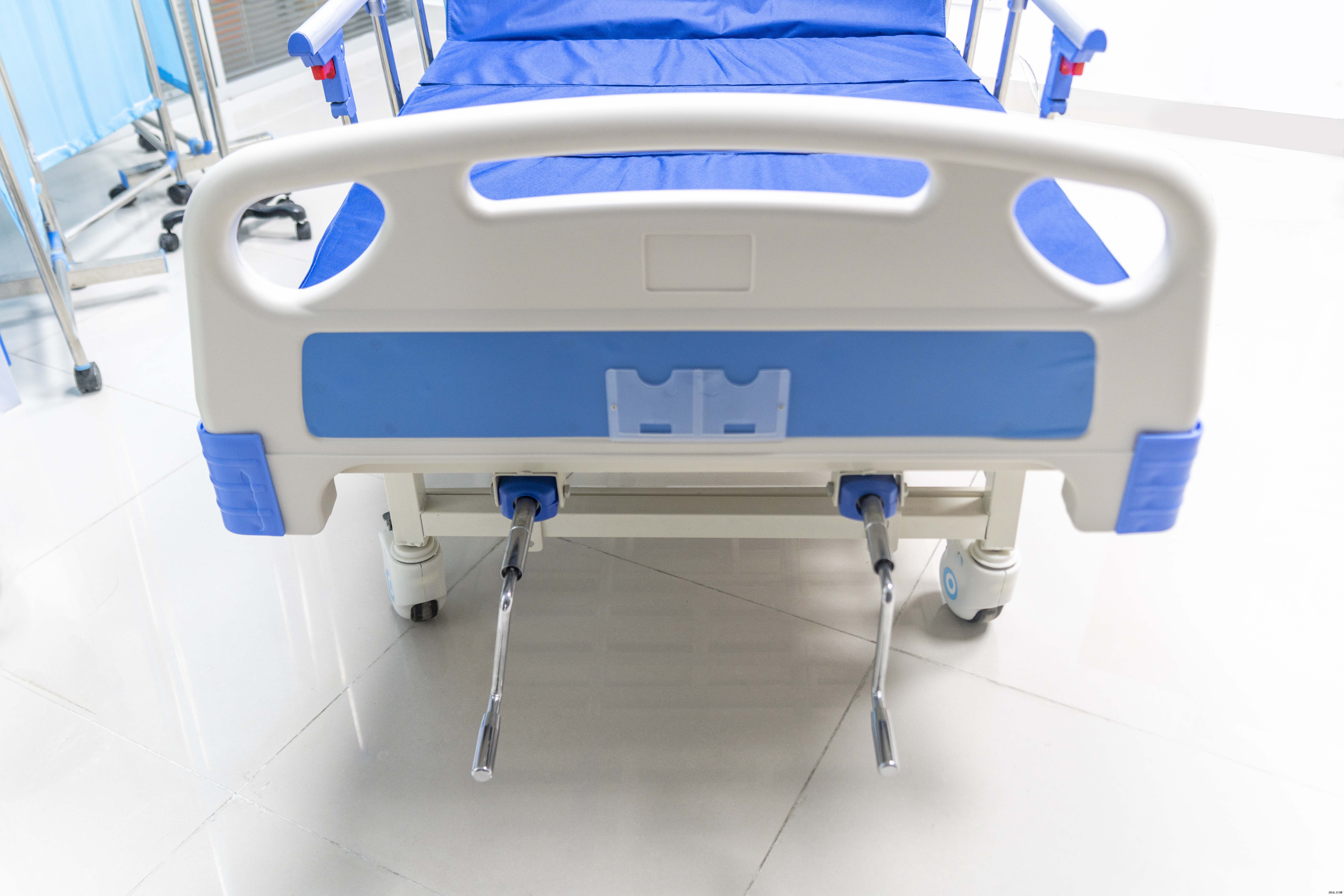 High Quality Dp-A209 Hospital Furniture Two Crank Manual Bed